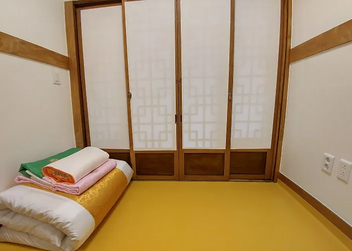 Sohyeondang Hanok Hotel 2*