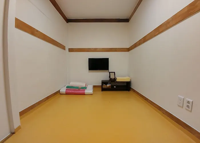 Sohyeondang Hanok Hotel 2*