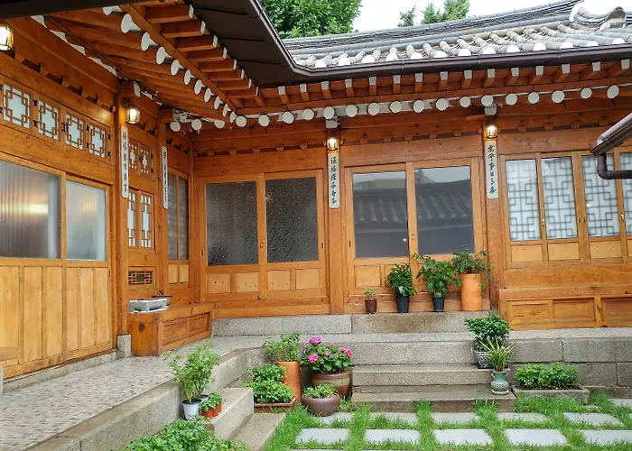 Sohyeondang Hanok 2*