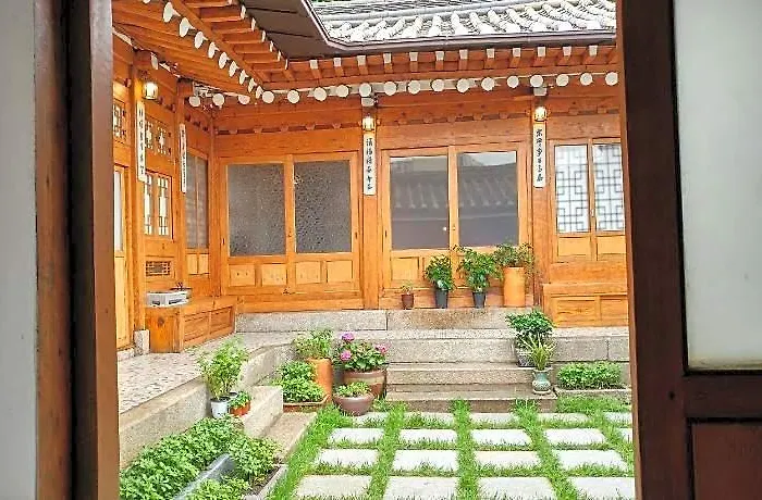 Sohyeondang Hanok Seoel