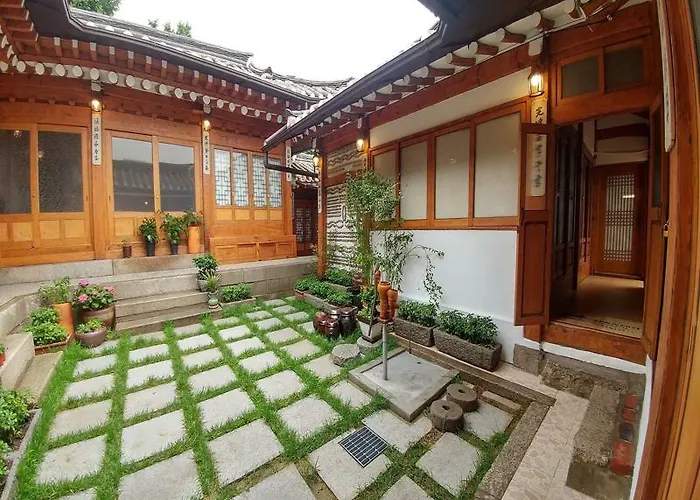 Hotel Sohyeondang Hanok